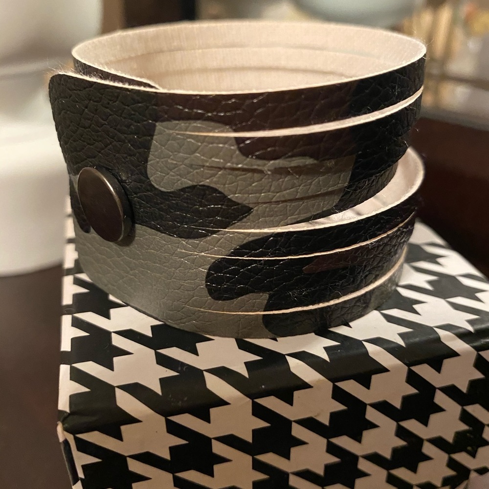 Camo faux leather cuff.